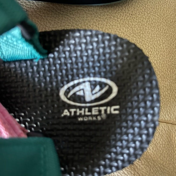 5/10$ NWOT athletic works, colourful sandals, size 7 - Picture 3 of 5